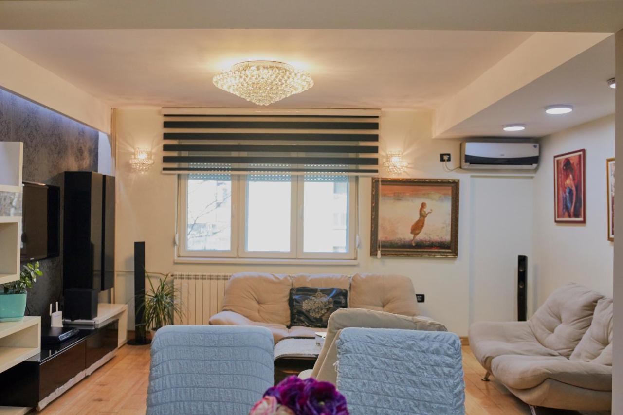 Diamond Butterfly Apartment Skopje Exterior photo
